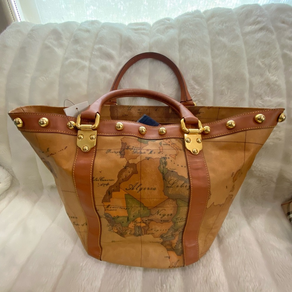 Alviero tote bag